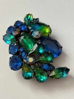 Vintage Kramer NY Vitrail Givre Glass Brooch Blue Green
